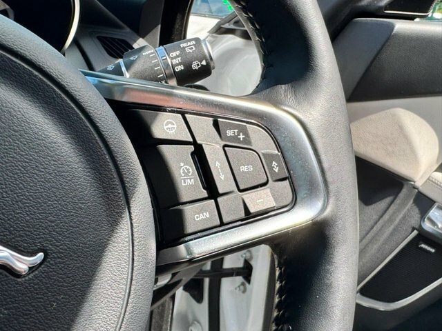 Jaguar E-Pace Se Black #21