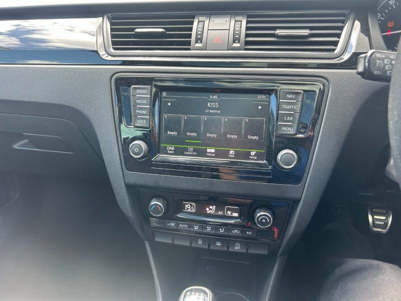 Skoda Rapid Spaceback 2015 Skoda Rapid 1.2 Spaceback Se Tech Tsi 105 Silver #11