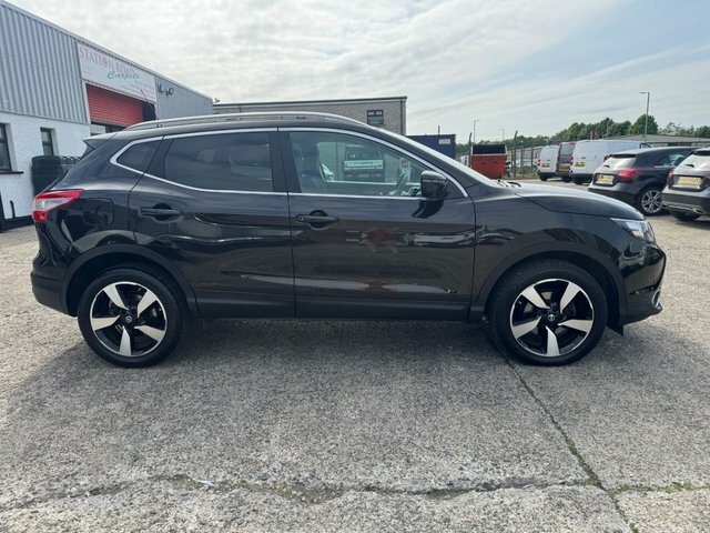 Nissan Qashqai 1.5 Dci N-connecta Suv 2Wd Euro BG66ZHZ Black #5