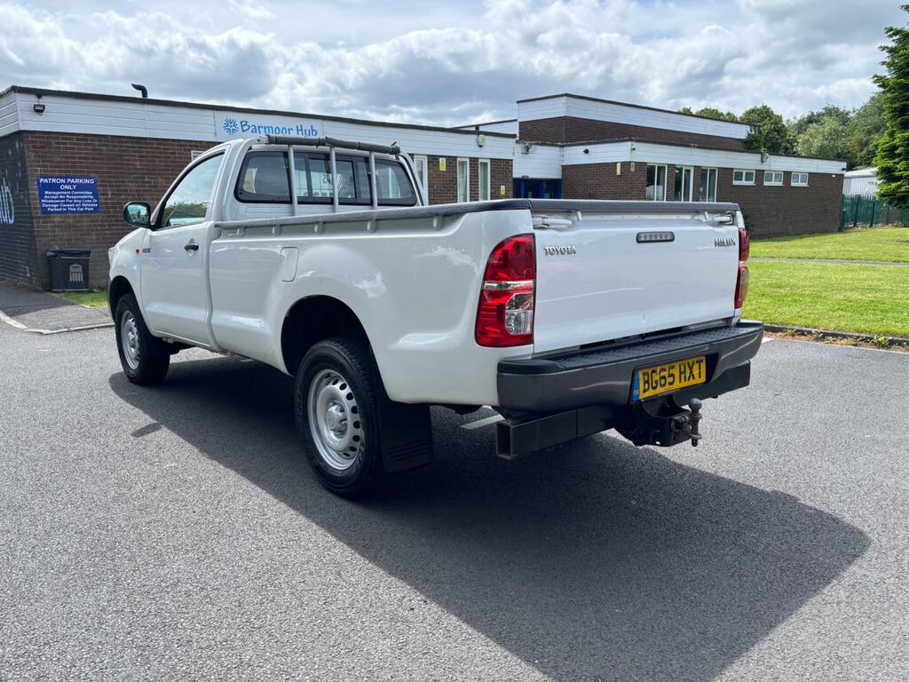 Toyota HILUX 2.5 D-4d Active 4Wd Euro 5 White #5