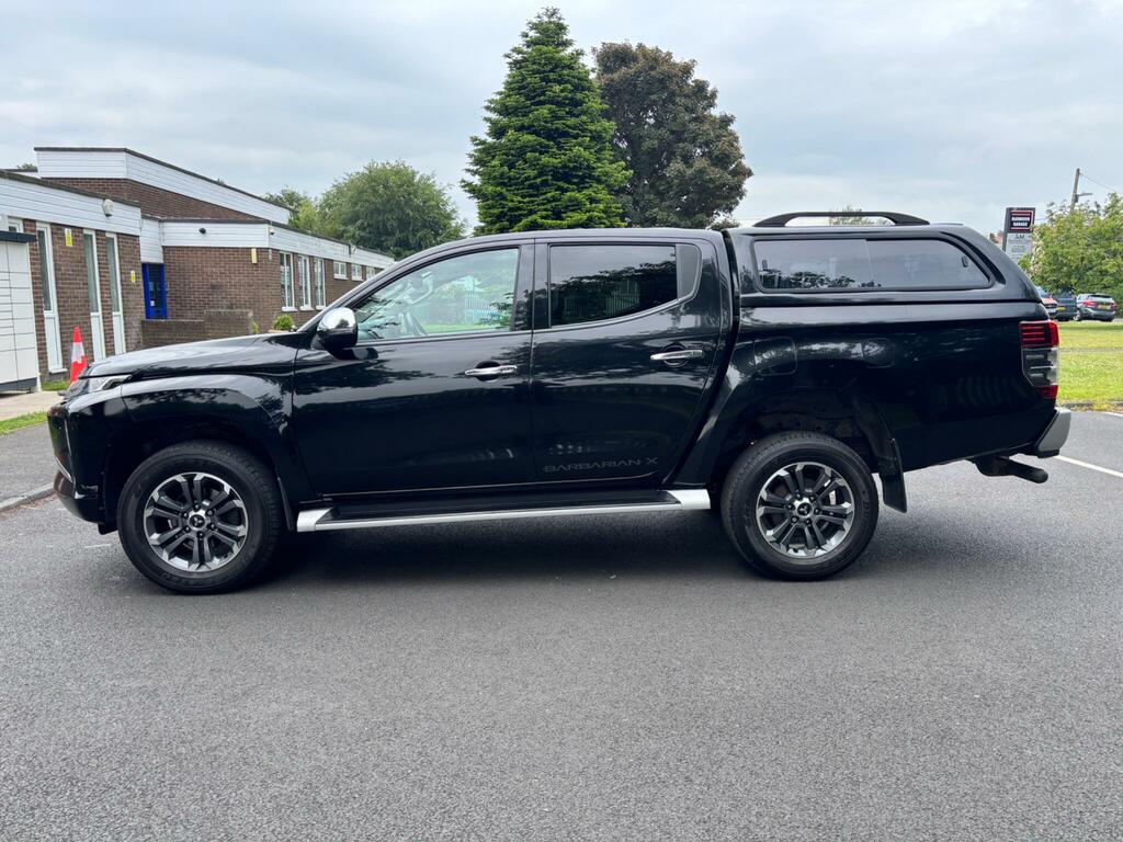 Mitsubishi L200 2.2 Di-d Dc Barbarian X 4Wd Euro 6 Ss Black #4