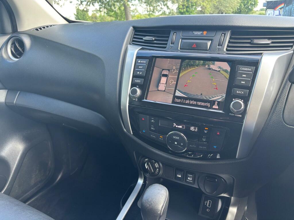 Nissan Navara Dci Tekna Shr Dcb Black #17