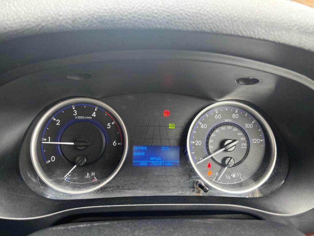Toyota HILUX D-4d Active Pickup White #9