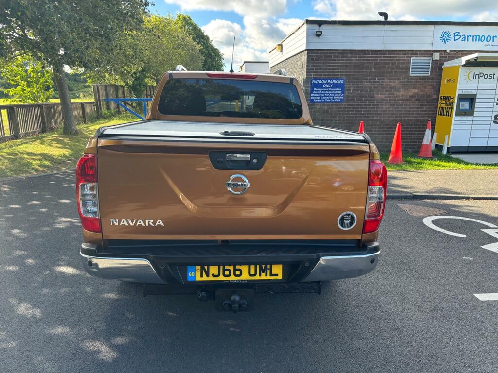 Nissan Navara 2.3 Dci Tekna 4Wd Euro 6 Ss Yellow #6