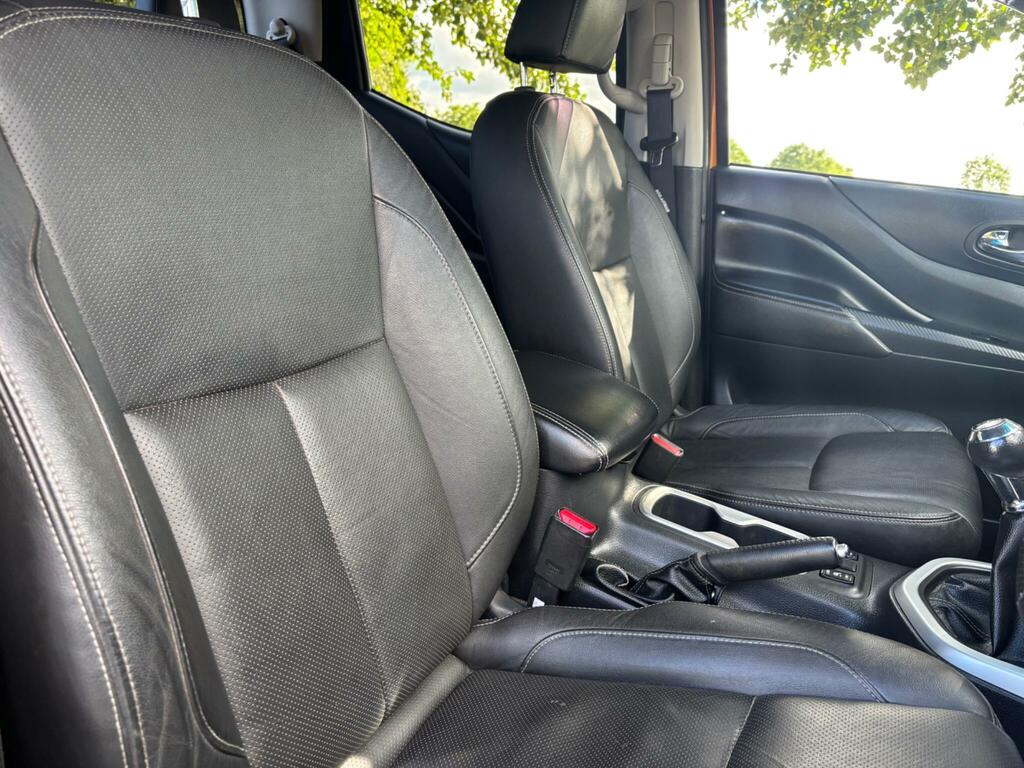 Nissan Navara N-connecta  #14