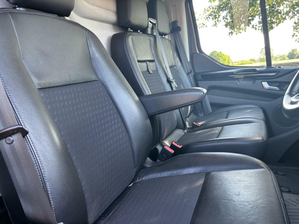Ford Transit Custom 320 L1 Fwd 2.0 Ecoblue 185Ps Low Roof Dcab Sport  #16