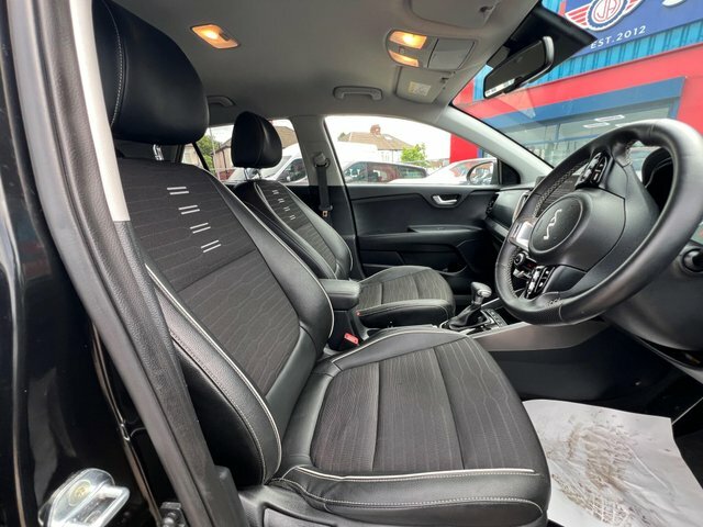 Kia Stonic 2024 1.0 T-gdi Mhev Gt-line S Dct Euro 6 Ss Black #4