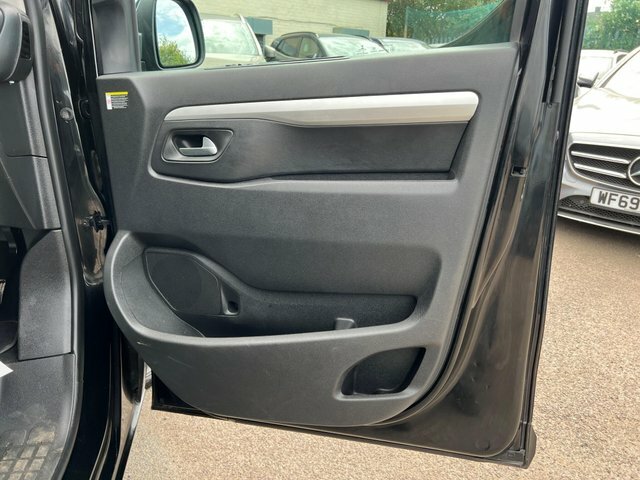 Vauxhall Vivaro Vivaro Life Elite Td Ss Red #54