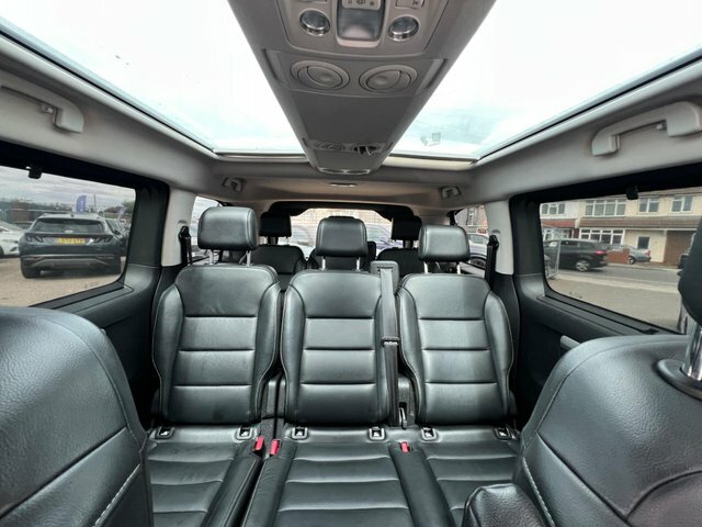 Vauxhall Vivaro Vivaro Life Elite Td Ss Red #53