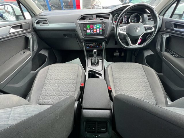Volkswagen Tiguan 2023 1.5 Tsi Life Dsg Euro 6 Ss AK23KZM White #3