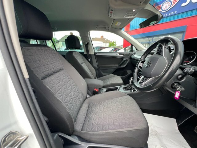 Volkswagen Tiguan 2023 1.5 Tsi Life Dsg Euro 6 Ss AK23KZM White #4