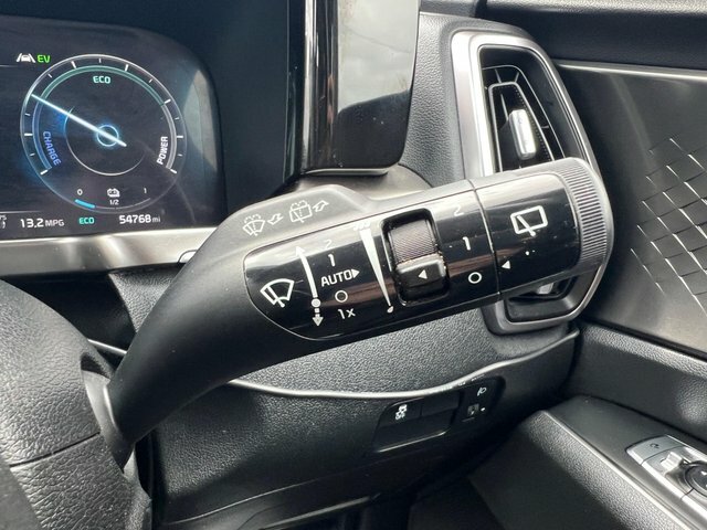 Kia Sorento Hybrid Black #35