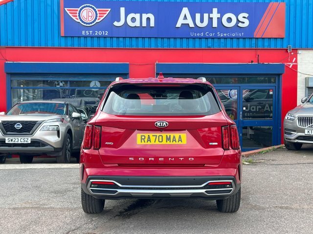 Kia Sorento Hybrid Black #26