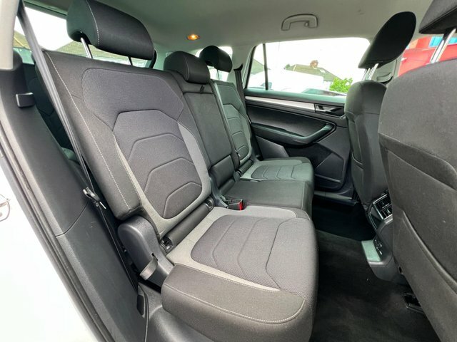 Skoda Kodiaq 2022 1.5 Tsi Act Se Dsg Euro 6 Ss 7 Seat White #5