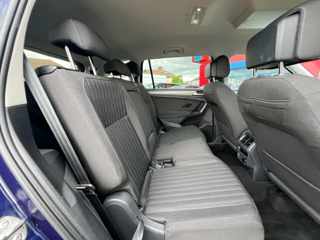Volkswagen Tiguan Allspace 2023 1.5 Tsi Life Dsg Euro 6 Ss Blue #4