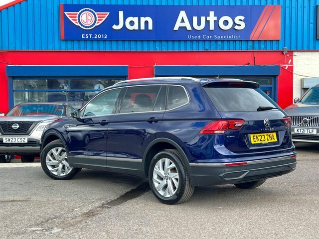 Volkswagen Tiguan Allspace 2023 1.5 Tsi Life Dsg Euro 6 Ss Blue #2