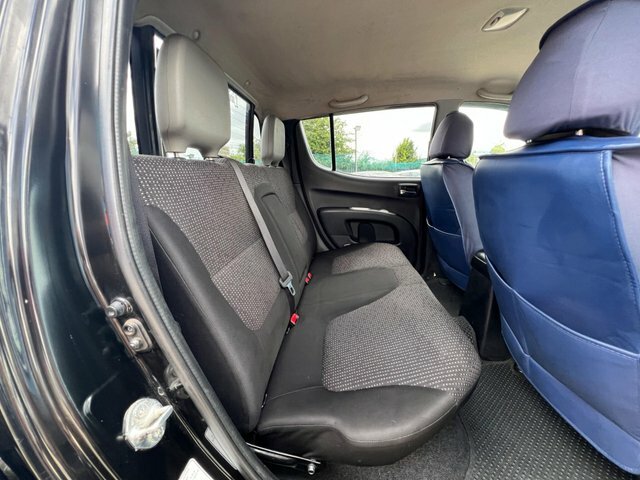 Mitsubishi L200 Black #36