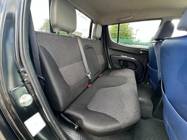 Mitsubishi L200 Black #37