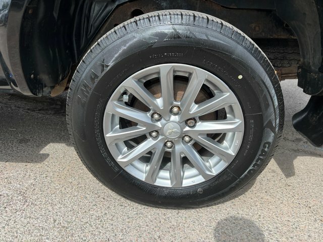 Mitsubishi L200 Black #27