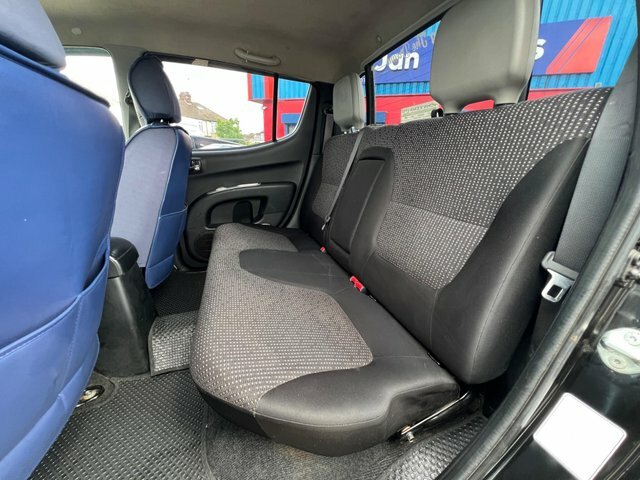 Mitsubishi L200 Black #39