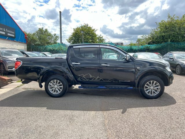 Mitsubishi L200 Black #20