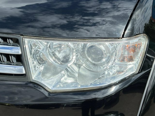 Mitsubishi L200 Black #47