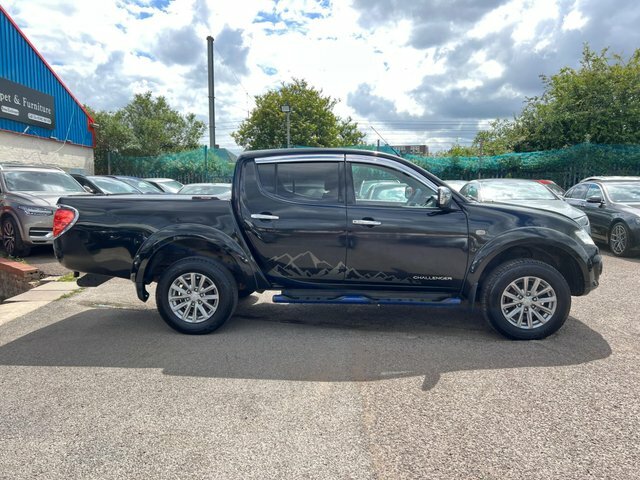 Mitsubishi L200 Black #8