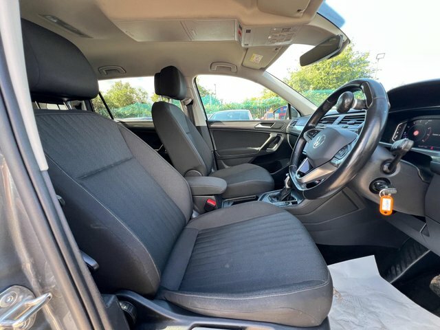 Volkswagen Tiguan Allspace 2023 1.5 Tsi Life Dsg Euro 6 Ss WU23RRO Grey #4