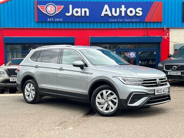 Volkswagen Tiguan Allspace 2023 1.5 Tsi Life Dsg Euro 6 Ss Silver