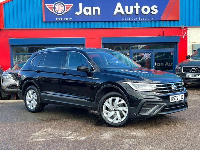 Volkswagen Tiguan Allspace 2023 1.5 Tsi Life Dsg Euro 6 Ss Black