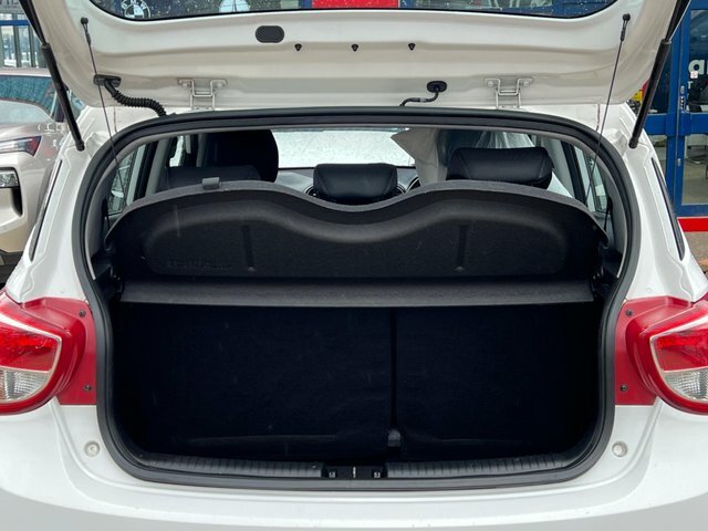 Hyundai I10 Se Silver #41