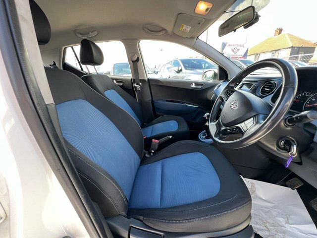 Hyundai I10 Se Silver #24