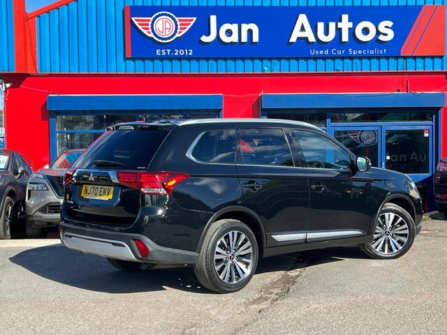 Mitsubishi Outlander 2.4 Phev Reflex Plus Commercial White #15