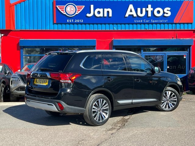 Mitsubishi Outlander 2.4 Phev Reflex Plus Commercial White #55