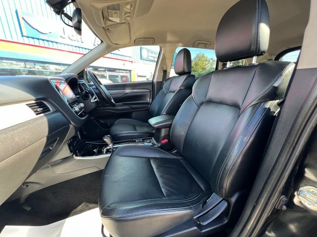 Mitsubishi Outlander 2.4 Phev Reflex Plus Commercial White #47