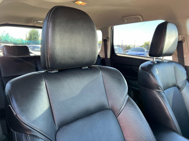 Mitsubishi Outlander 2.4 Phev Reflex Plus Commercial White #57