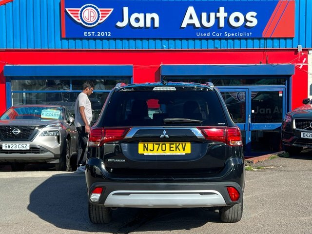 Mitsubishi Outlander 2.4 Phev Reflex Plus Commercial White #16