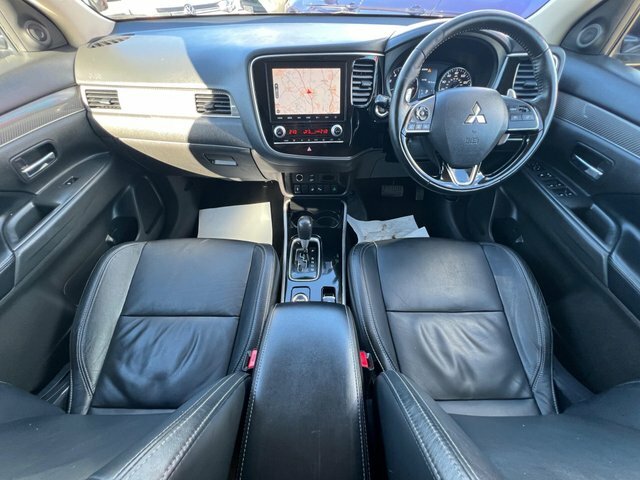 Mitsubishi Outlander 2020 2.0 Mivec Exceed Cvt 4Wd Euro 6 Ss Black #3