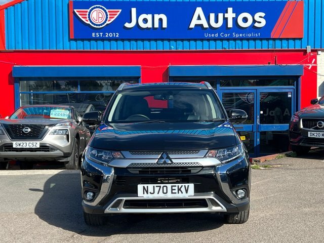 Mitsubishi Outlander 2.4 Phev Reflex Plus Commercial White #19
