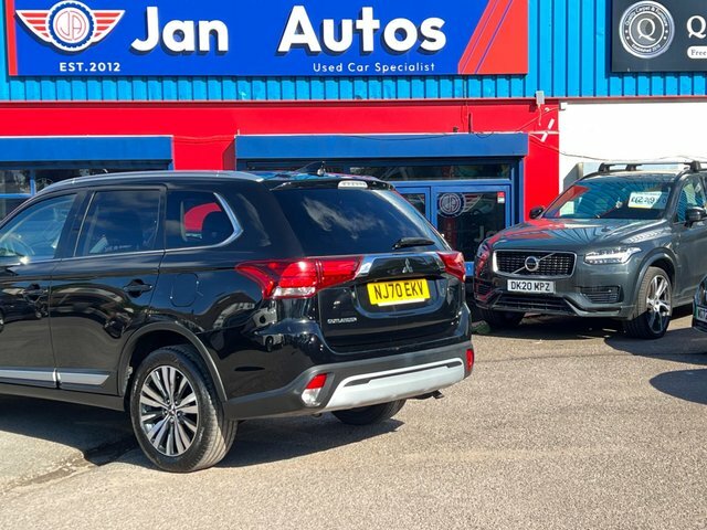 Mitsubishi Outlander 2.4 Phev Reflex Plus Commercial White #54