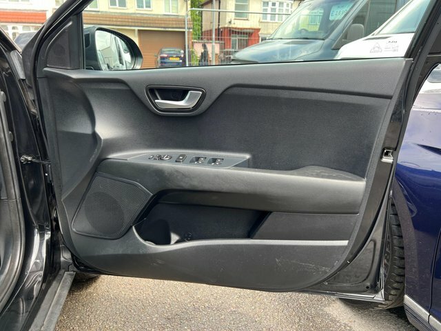 Kia Stonic 1.0 T-gdi 98Bhp 2 Isg Black #39