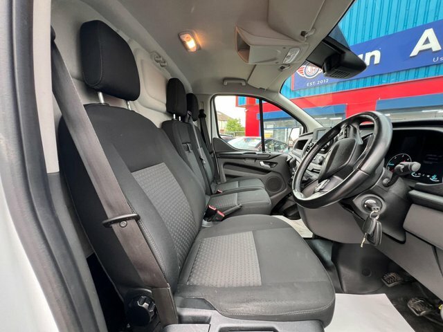 Ford Transit Custom 2019 2.0 300 Ecoblue Trend L1 H1 Euro 6 White #4