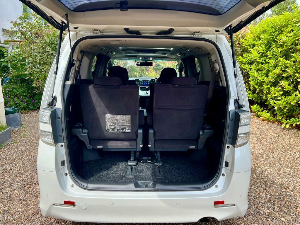Toyota Vellfire Mpv White #7