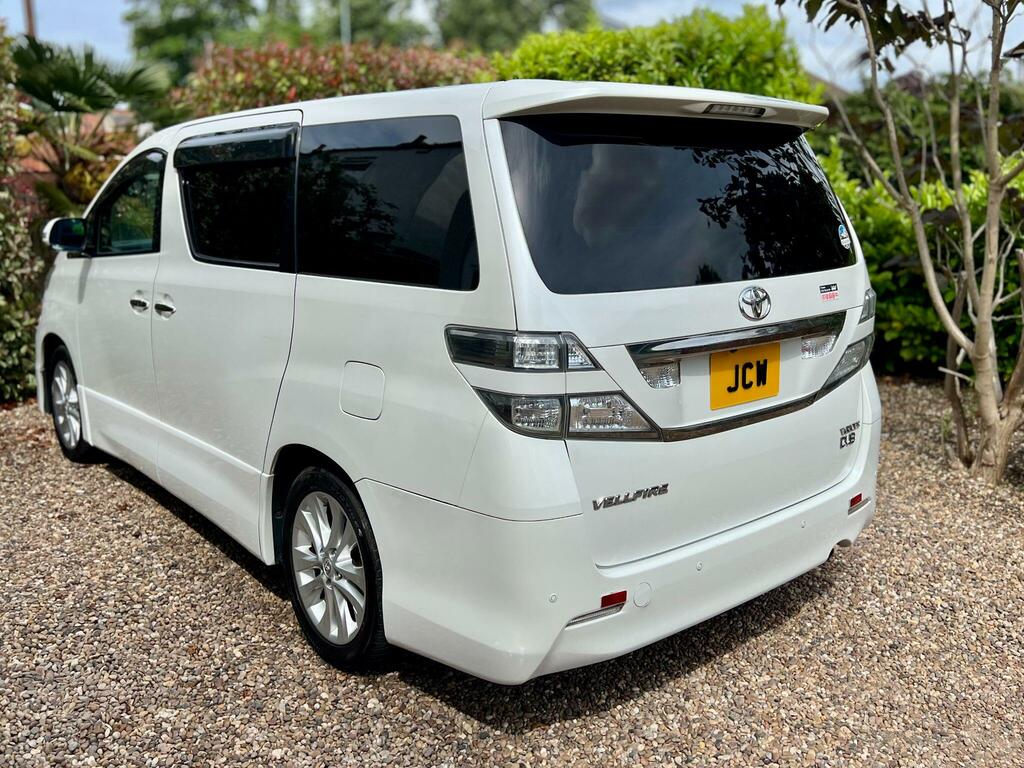 Toyota Vellfire Toyota Vellfire 2.4 White #5