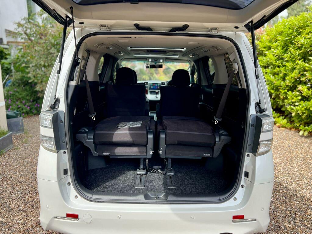 Toyota Vellfire Mpv White #8