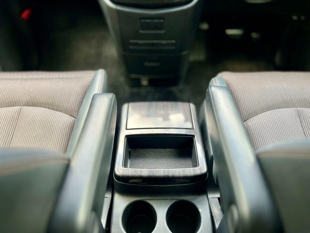 Nissan Elgrand Vip White #23