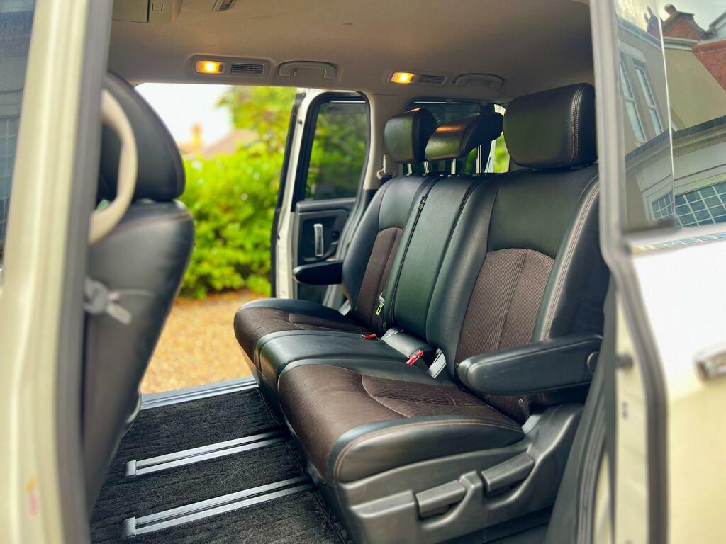 Nissan Elgrand Vip White #18