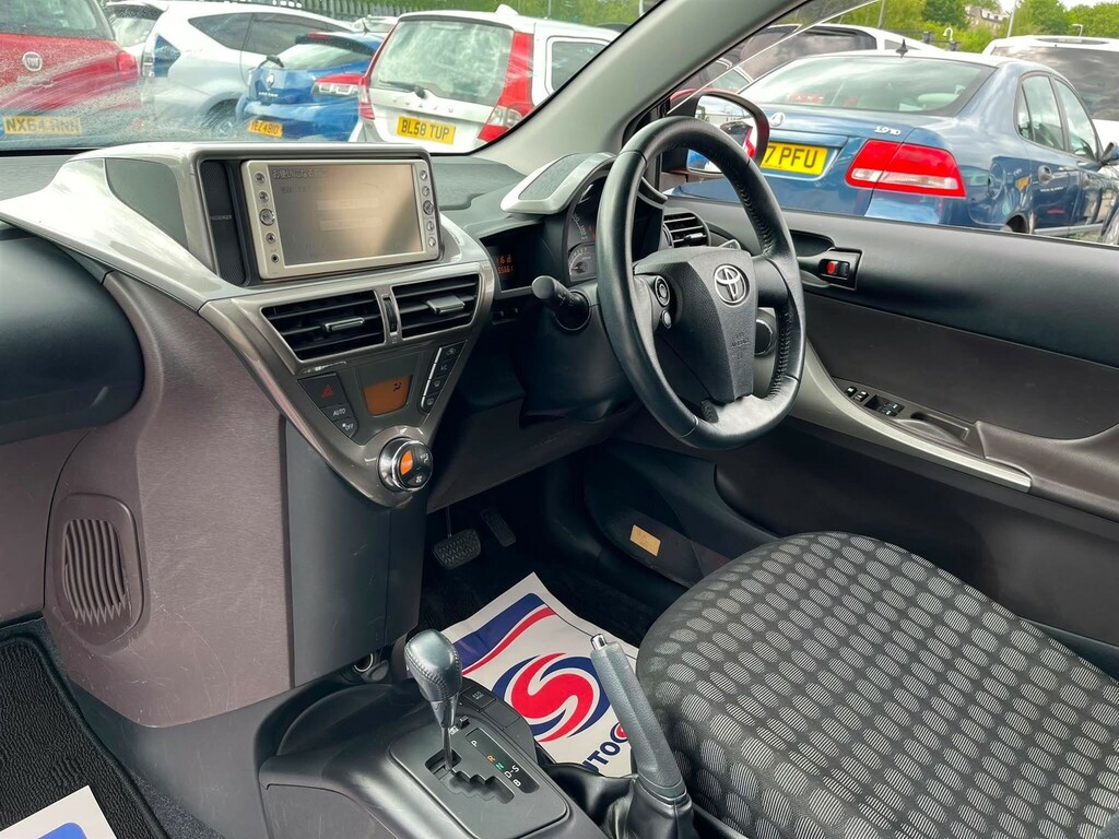 Toyota IQ 1.0 Vvt-i Multidrive Euro 4 Red #3
