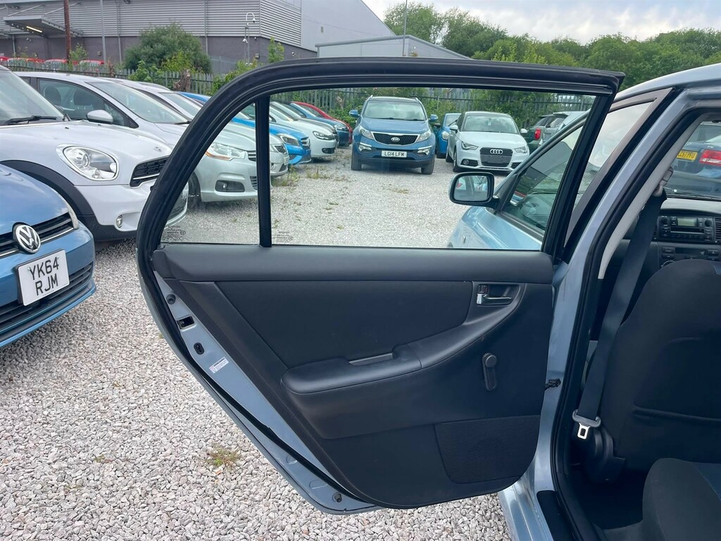Toyota Corolla 1.6 Vvt-i T Spirit Hatchback Silver #7