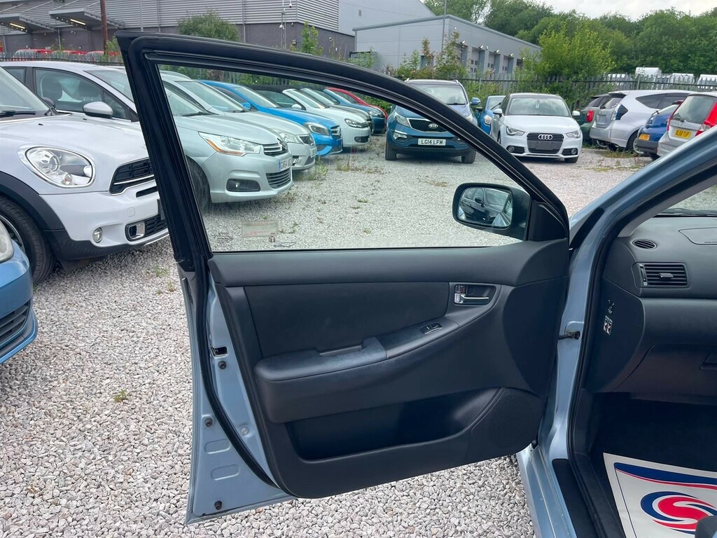 Toyota Corolla 1.6 Vvt-i T Spirit Hatchback Silver #8